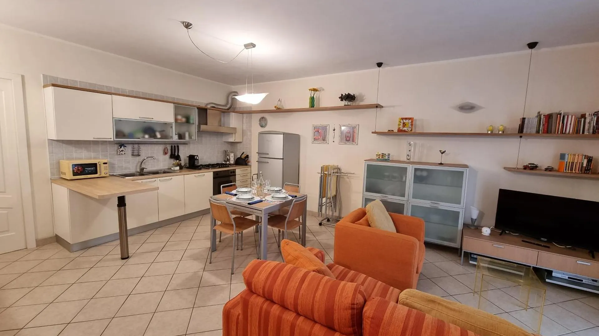 Appartamento La Casa Di Freddy Loano Apartment
