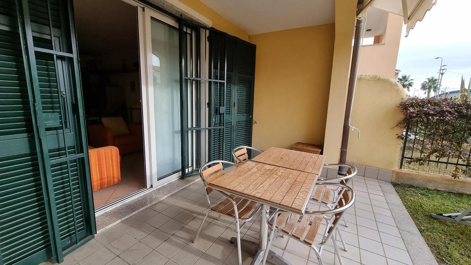 Apartment Appartamento La Casa Di Freddy Loano Italy